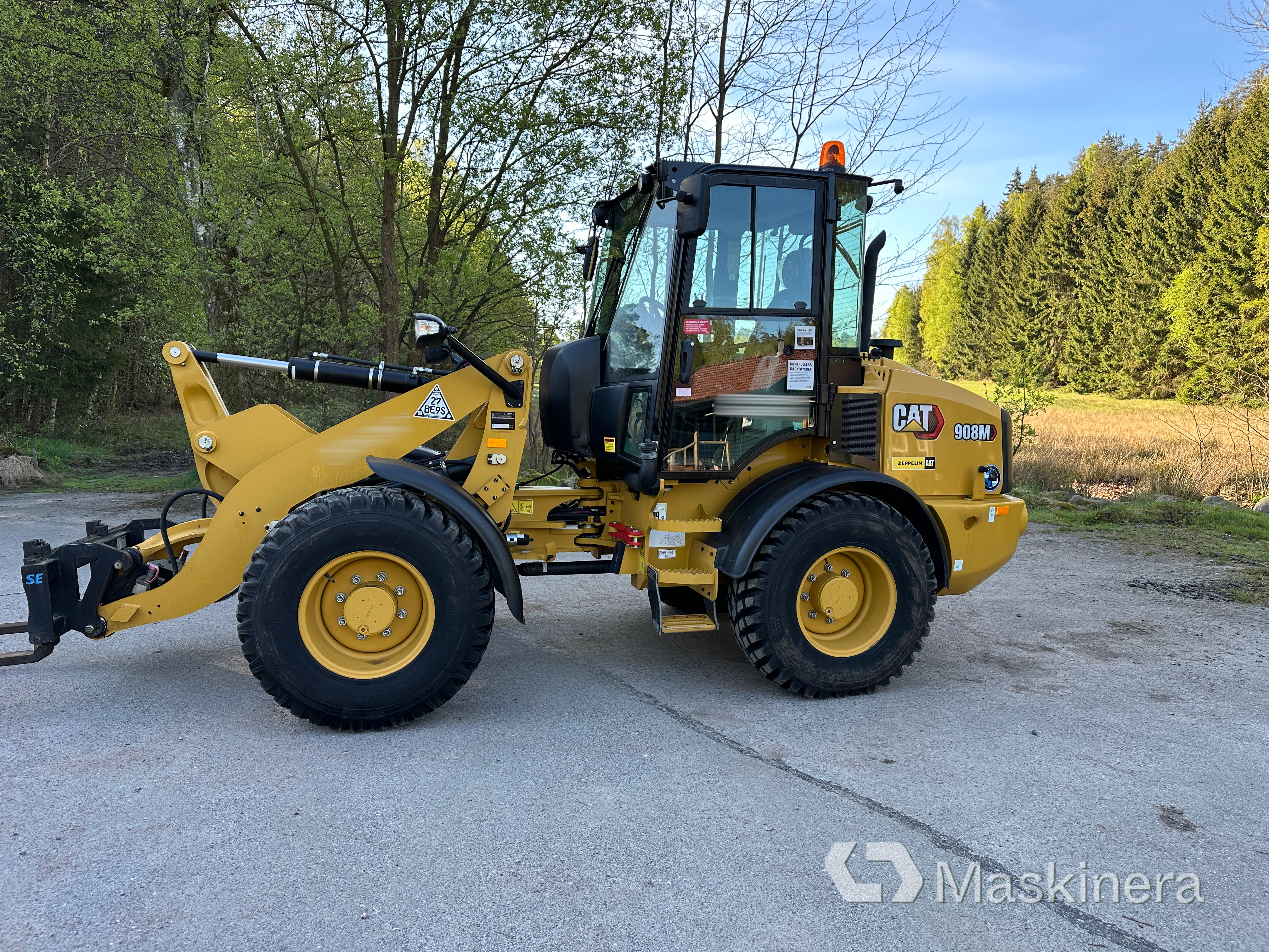Hjullastare CAT 908M