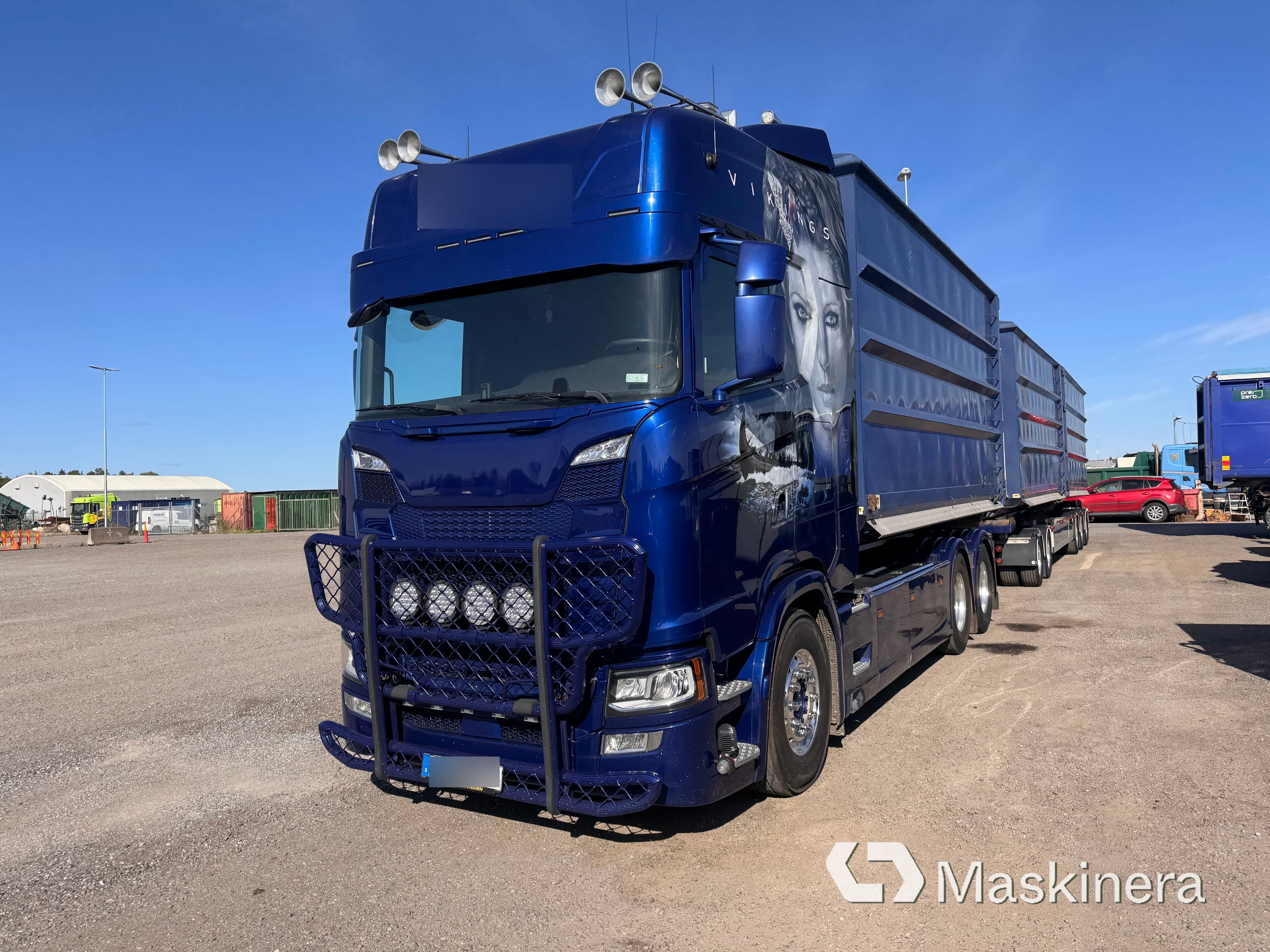 Lastväxlare Scania S660B 6X2 NB fjärrekipage