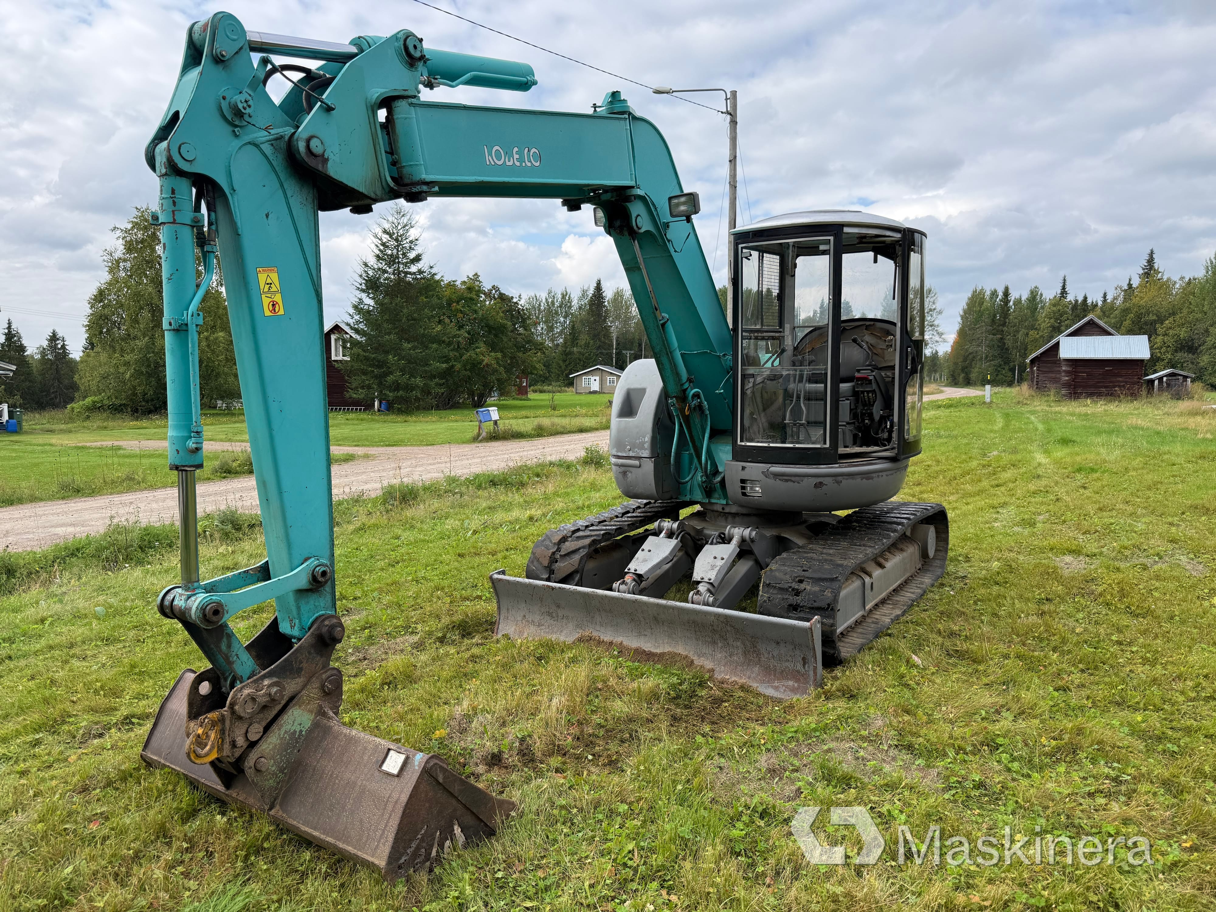 Grävmaskin Kobelco SK75UR