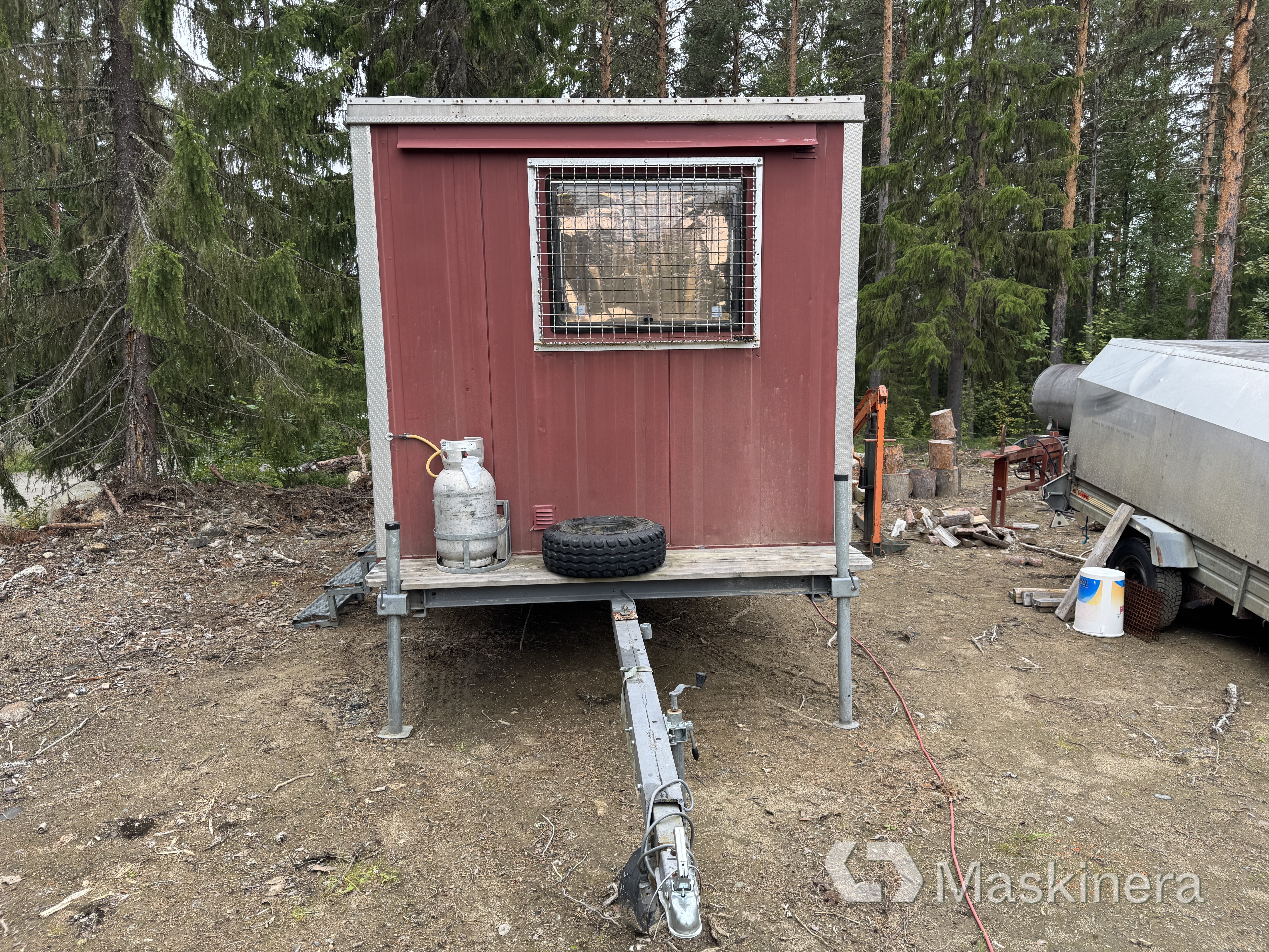 Bostadsvagn med dieselkamin