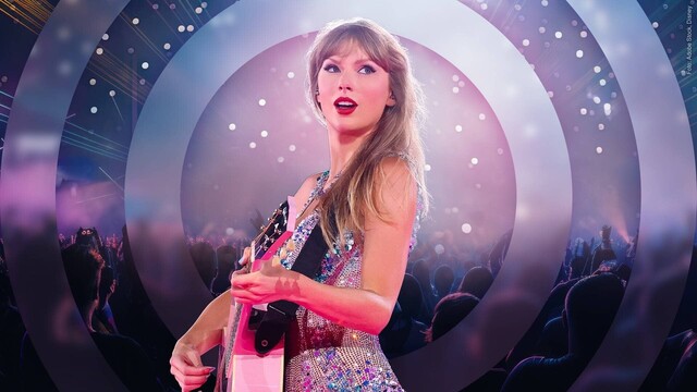 Die Sängerin Taylor Swift auf ihrer „Eras“-Tour (Foto: Adobe Stock, Disney)