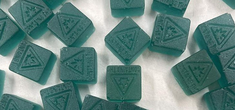 Blue Raspberry Cube Gummies 10mg/200mg Indica Chill Entourage Edibles