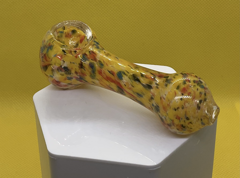 Small glass pipe