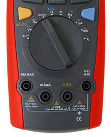 Multímetro digital con escala automática e interfaz USB - Uni-T UT71A