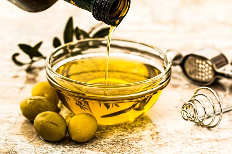Włoska oliwa z oliwek smakowa