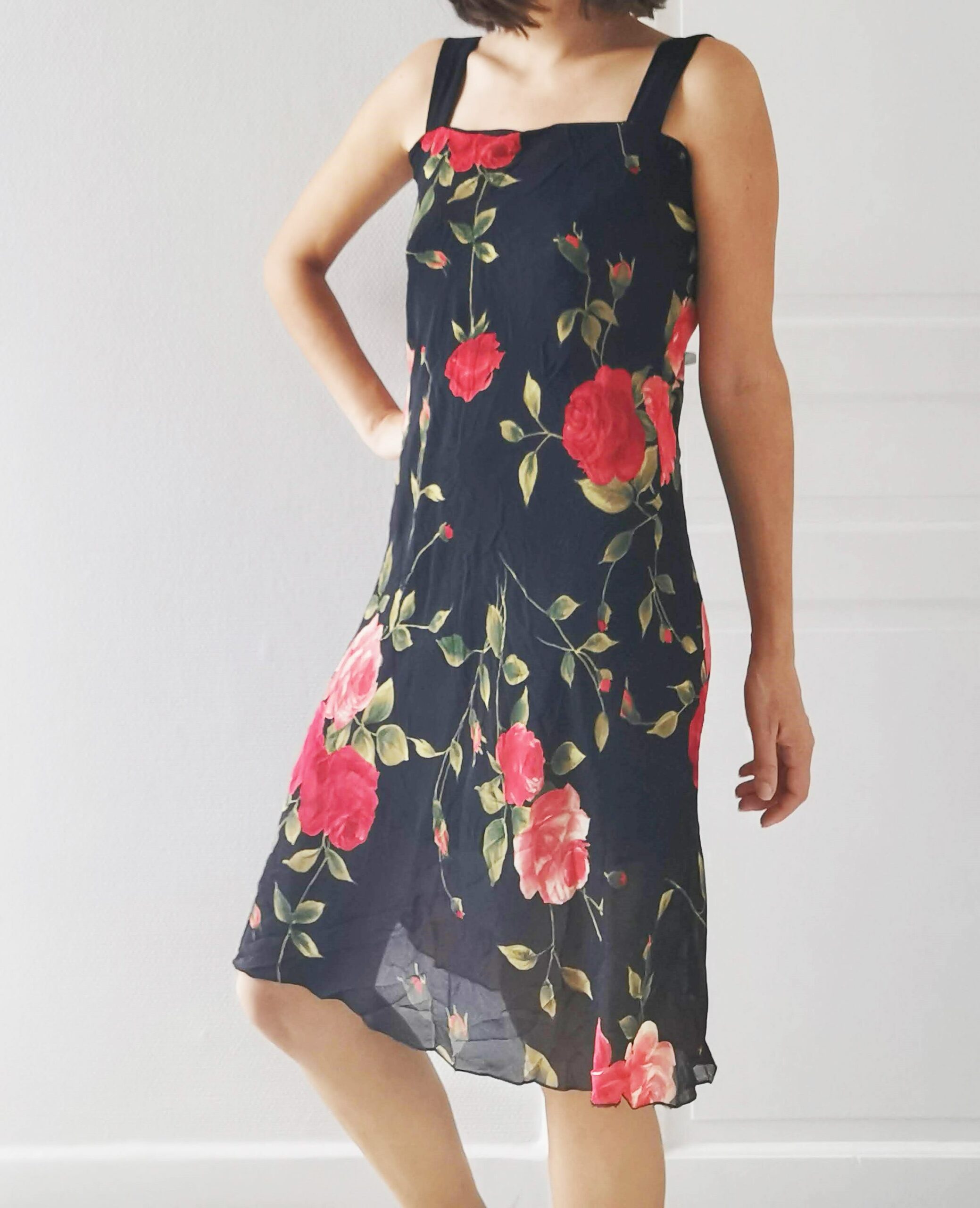 Robe courte à fleurs vintage | CrushON