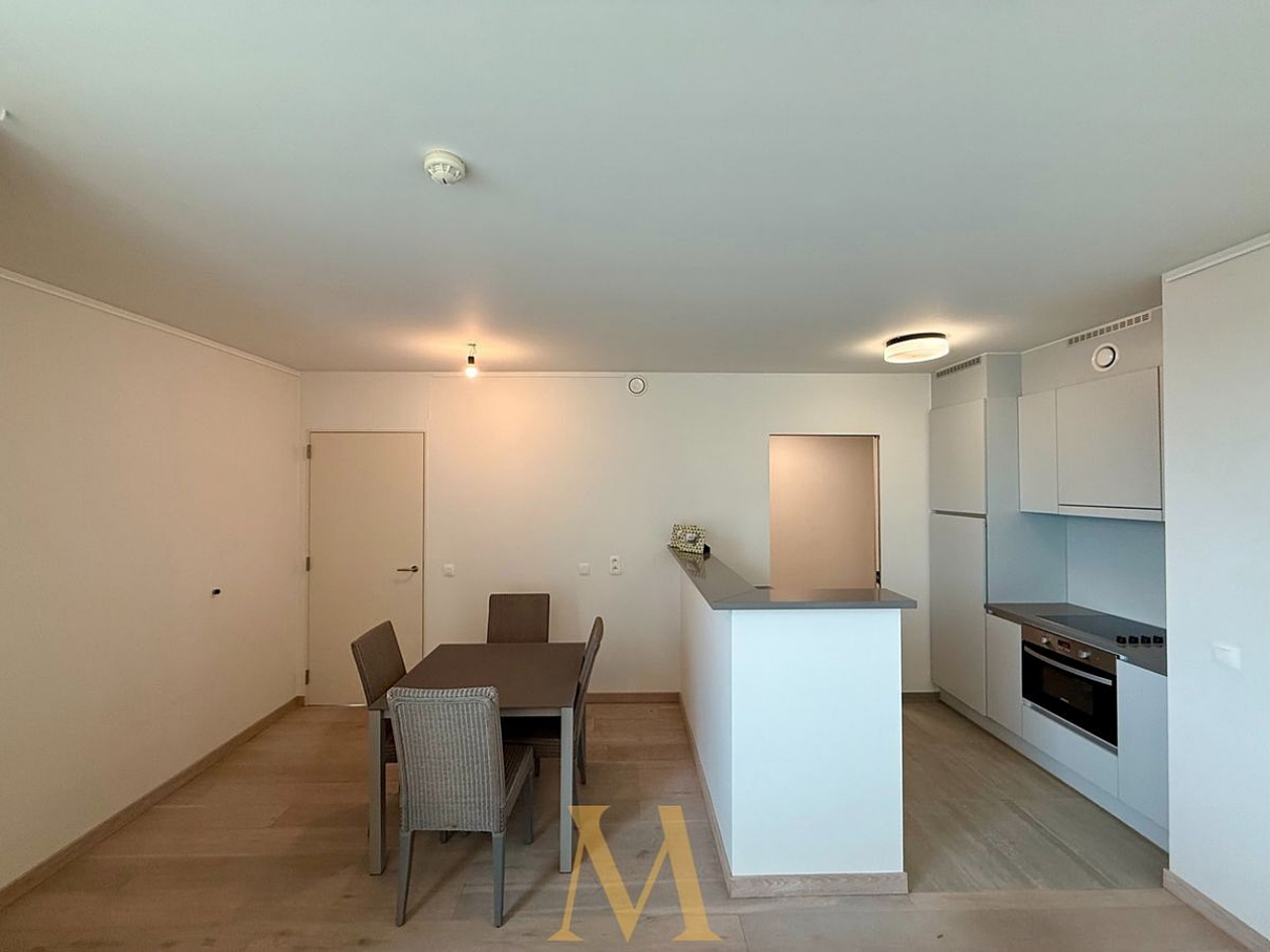 4 e9c09c9f62e46bb3f2834ec7ca033c9f1b85392d2e380ccc1465421d37d44fc7