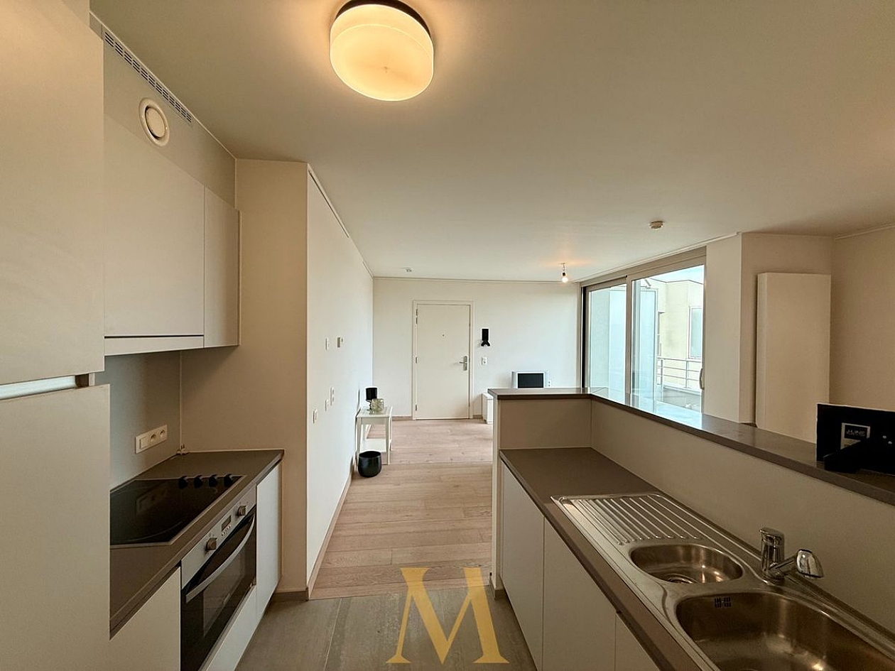 5 4d4dd80ceacf480f61ce3f7d8a7c240b13d2a97436bec868ee407101833fd7d2