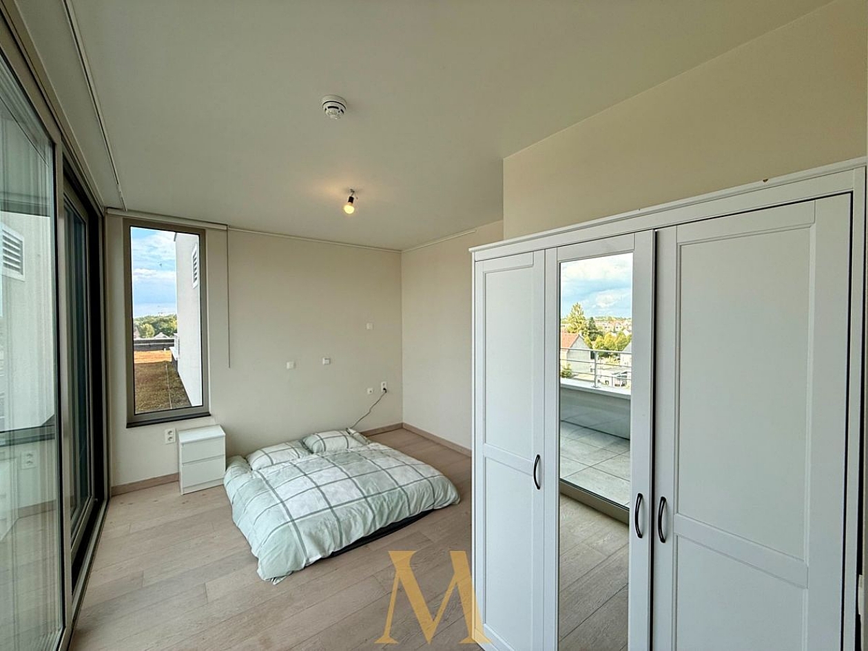 7 23bb70b91a3b19d4914e01e756e03aa762ef9d25b42f10d5b74cf5f247fa0f4a