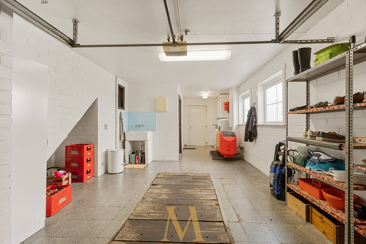 1c39190602c8af93c6fd01053e9cf8f1f889efa9ceca77fb187a68acd42e8809