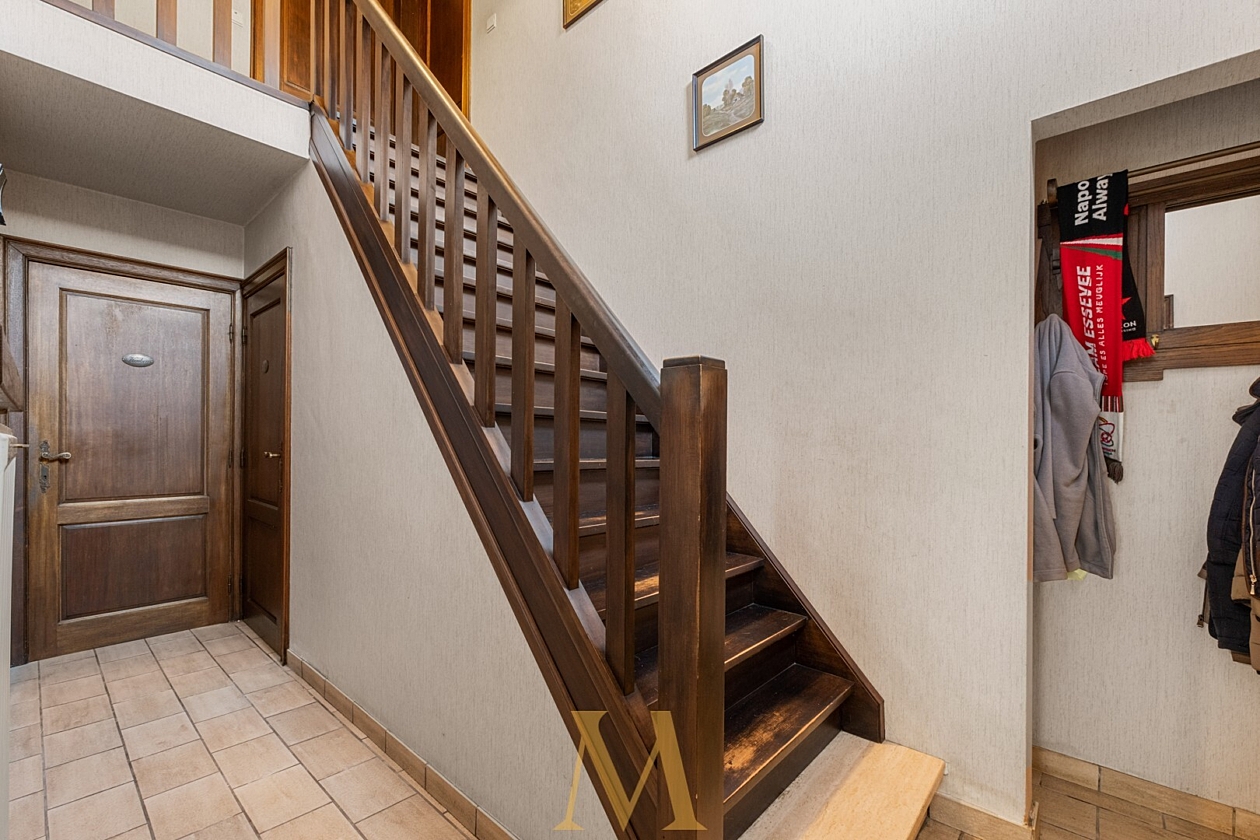 F550e8c4d5f48247d3c1f48a124c84c55d82a4bbfeb026d91c722231190e0406