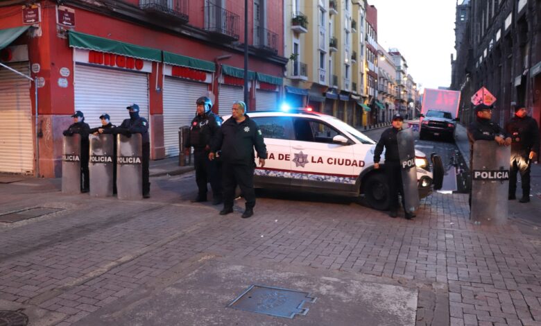 Señala la SSC que el operativo que se desplegó en el Centro Histórico para evitar la instalación de ambulantes, ha disminuido la incidencia delictiva en la zona.