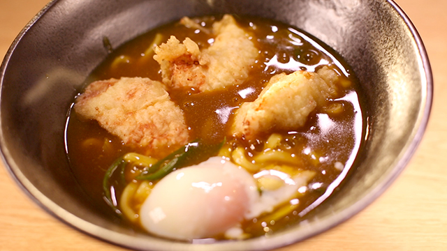 とり天カレーうどん+温玉 1000円(税抜)