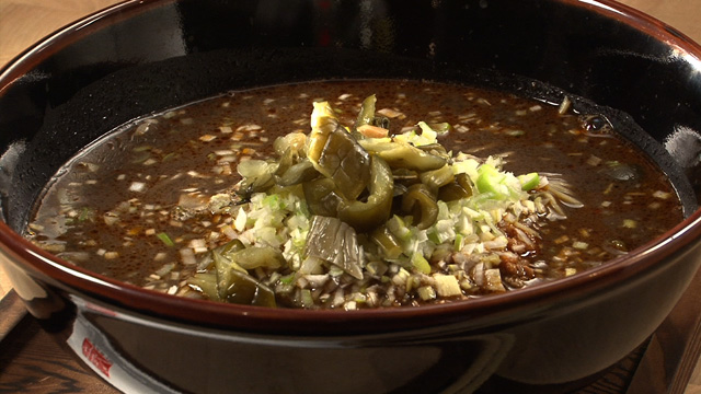 祇園黒しば坦々麺750円