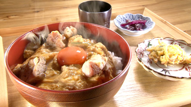 【ランチ】ダブル親子丼750円（ディナーでも販売700円）