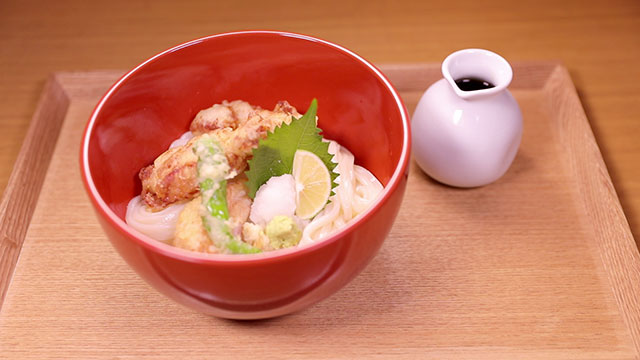 鳥天ぷらのおろしうどん 1400円