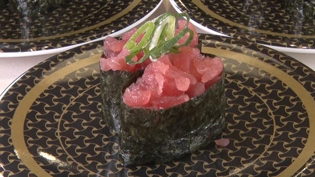 まぐろ軍艦 90円+税※土日祝は100円+税