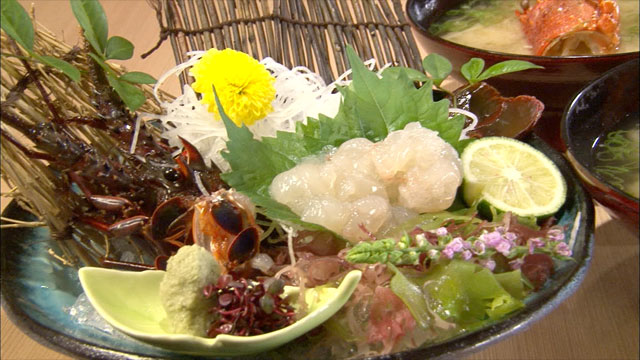 活け伊勢海老造り(仕上げ味噌汁2杯付)3000円