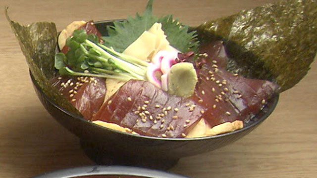 づけマグロ丼421円