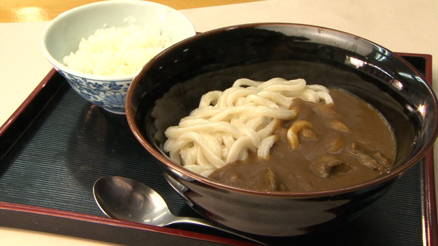 カレーうどん(ミニご飯付)690円