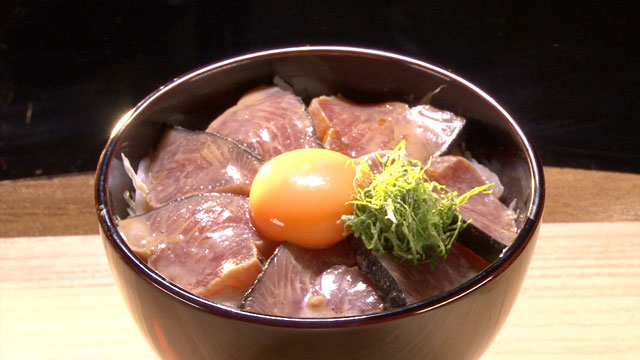 村田流濃い味カツオのタタキ丼