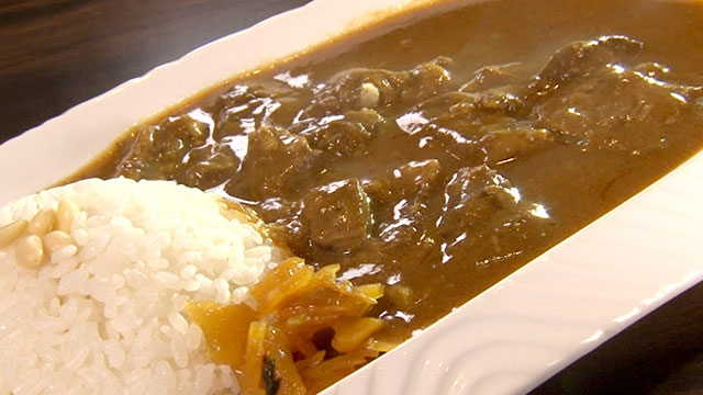 お肉屋さんのカレー700円