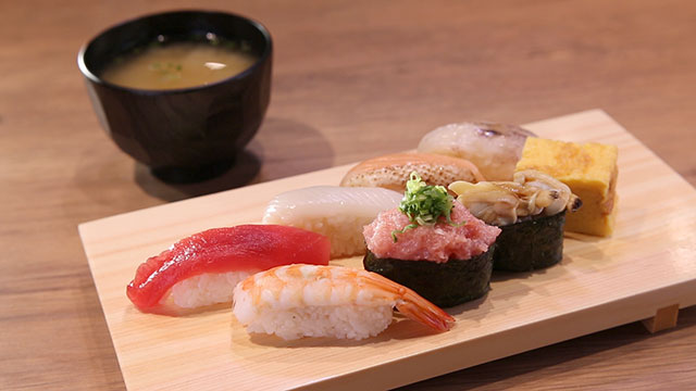 「寿司 魚がし日本一」【ランチ限定】スナパーにぎりセット 600円