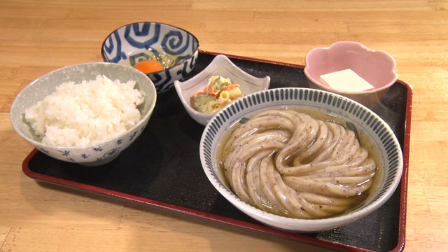 朝うどん定食390円