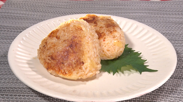 韓国風チーズ焼きおにぎり