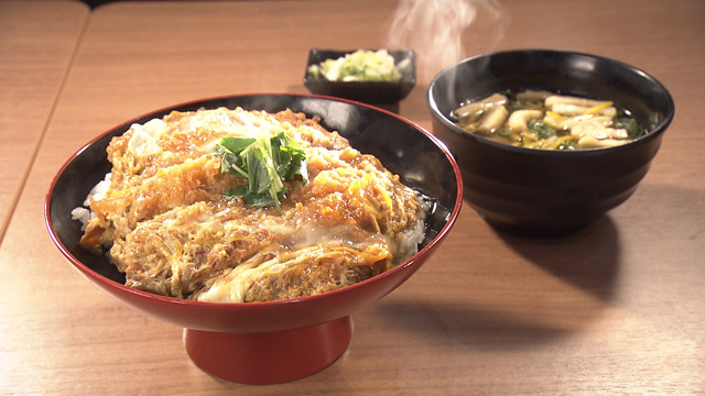 伝統のかつ丼 ミニ麺セット1180円