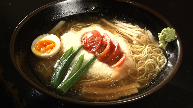 季節麺(トマトと山芋)1000円