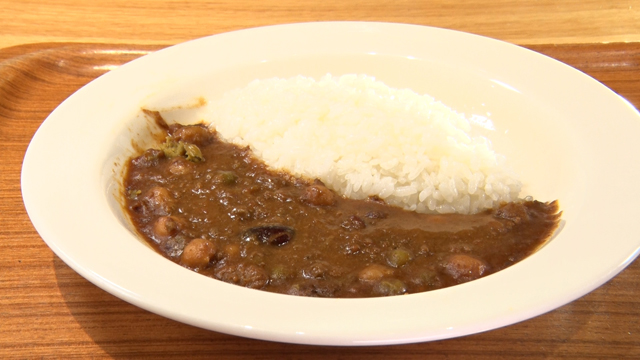 素材を生かしたカレー 猪肉と3種の豆のカレー