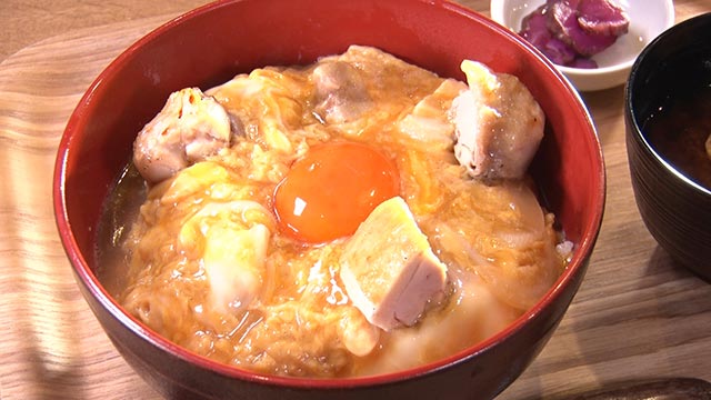 ダブル親子丼 750円(税込)