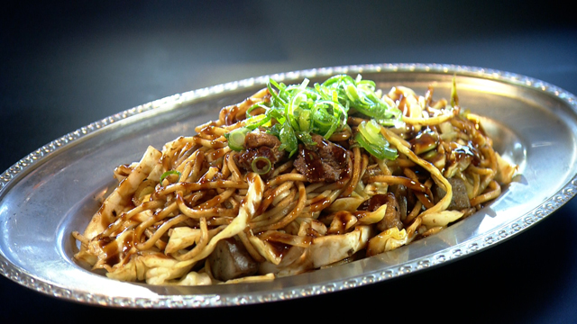 淡路牛スジ肉のぼっかけ焼きそば730円(税込み)