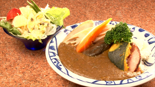 麻世カレー950円