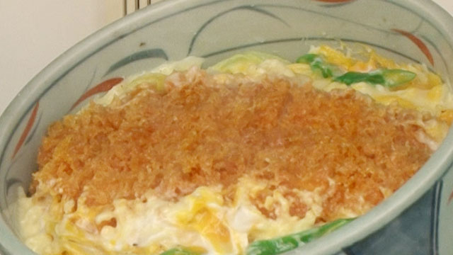 かつ丼 330円