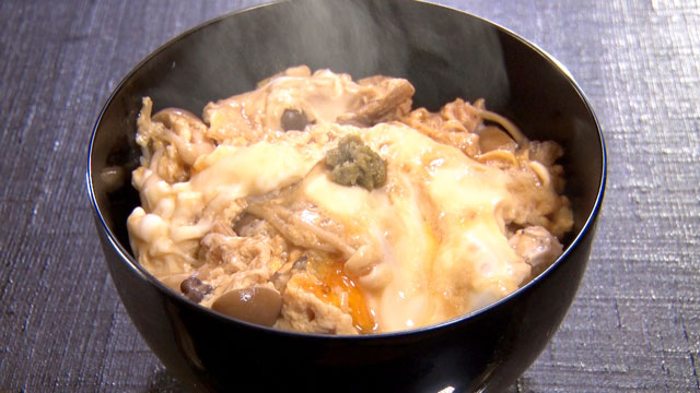 高橋流キノコのふわトロ親子丼