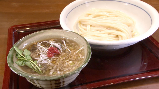 オリーブ牛のつけ麺 930円