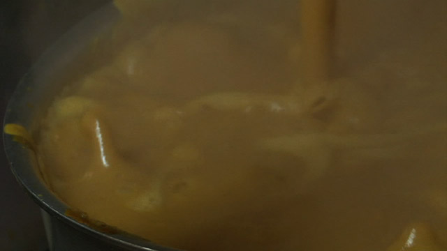 チキンカレーとナン350円