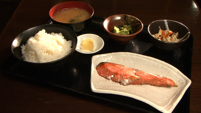 紅鮭定食680円