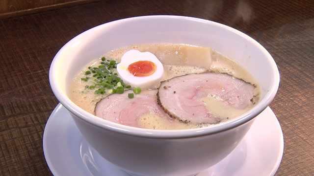 豚CHIKIしょうゆラーメン 850円