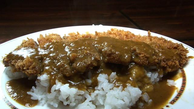 カツカレー1360円