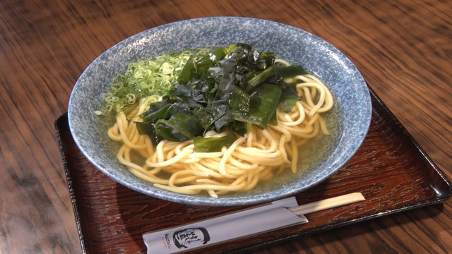 わかめうどん（ダブル）1026円（税込み）