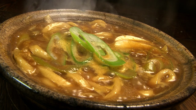 カレー煮込みうどん750円