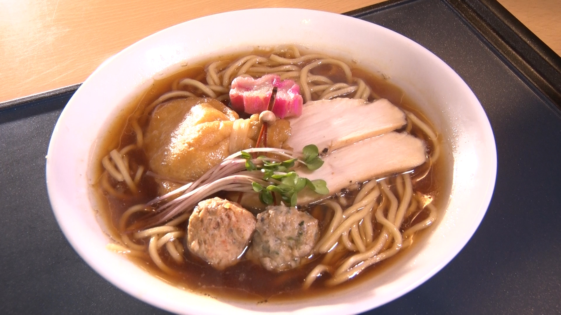 蟹醤油ラーメン 500円(税込)