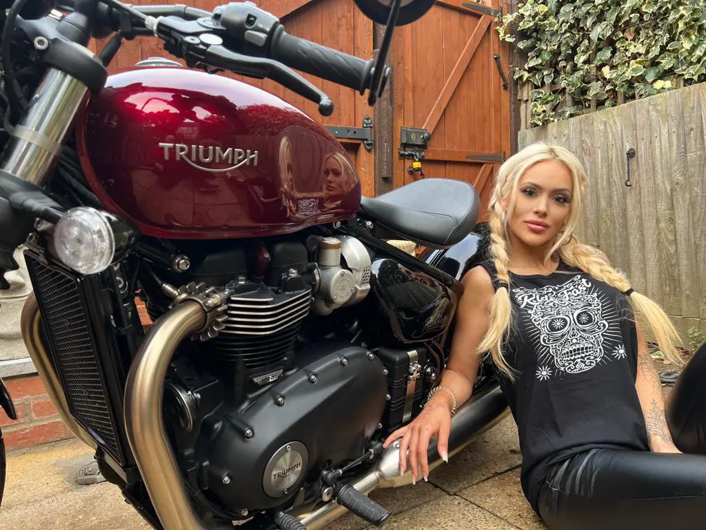 Vitesse Biker T-Shirts: Get 5% Off Your First Order