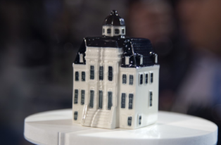 KLM’s 100th miniature house – the full story