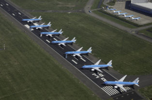 Hoe bijna alle KLM-vliegtuigen worden geparkeerd