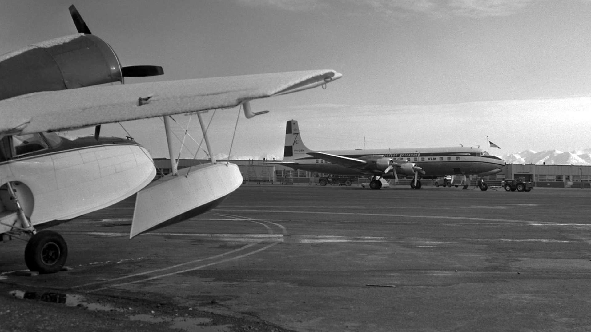 To Tokyo with a DC-7 over the North Pole - KLM Blog