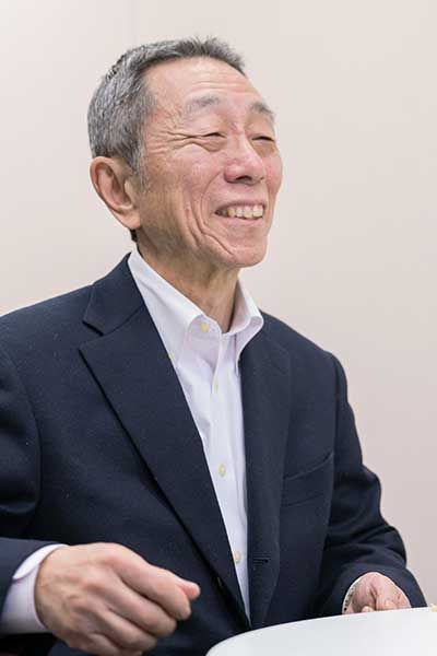 合格率の高さと受講者数の増加。